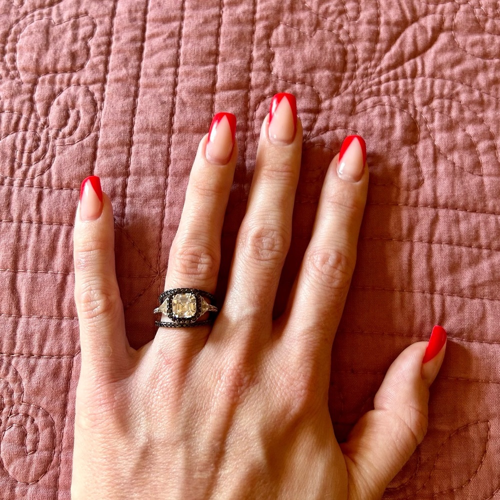 Black Stacked Beaded Women's Ring - Picture 11 of 12